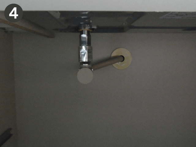 ガス配管（収納庫内）