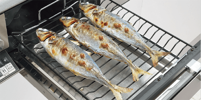 裏返さずに焼ける水無し両面焼グリル