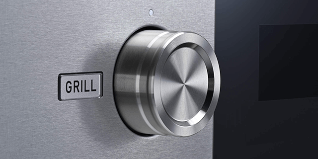 持ちやすく重厚感のあるつまみデザイン