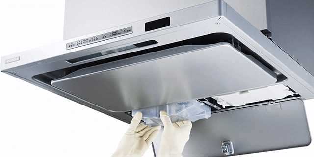 排水トレイ取り外し