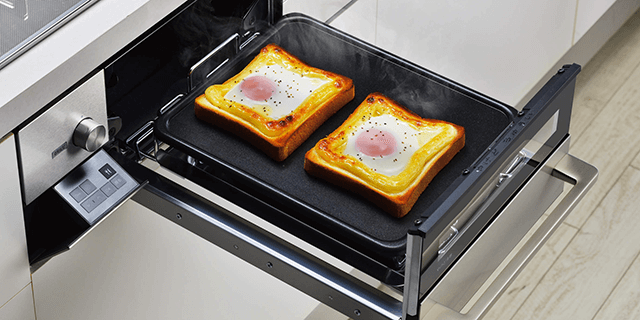 目玉焼きトースト